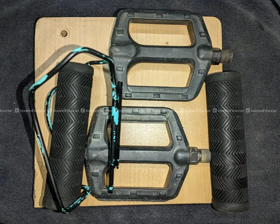 Parts And Accessories Taken From Giant Talon